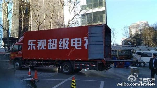 搬家公司怎么把很大的家具搬到高楼里的?